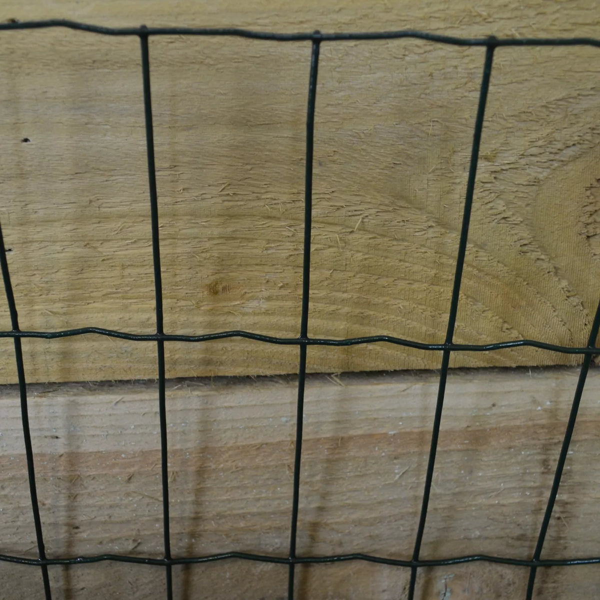 Heavy Duty PVC Garden Border Fence Green Wire 0.6m x 10m